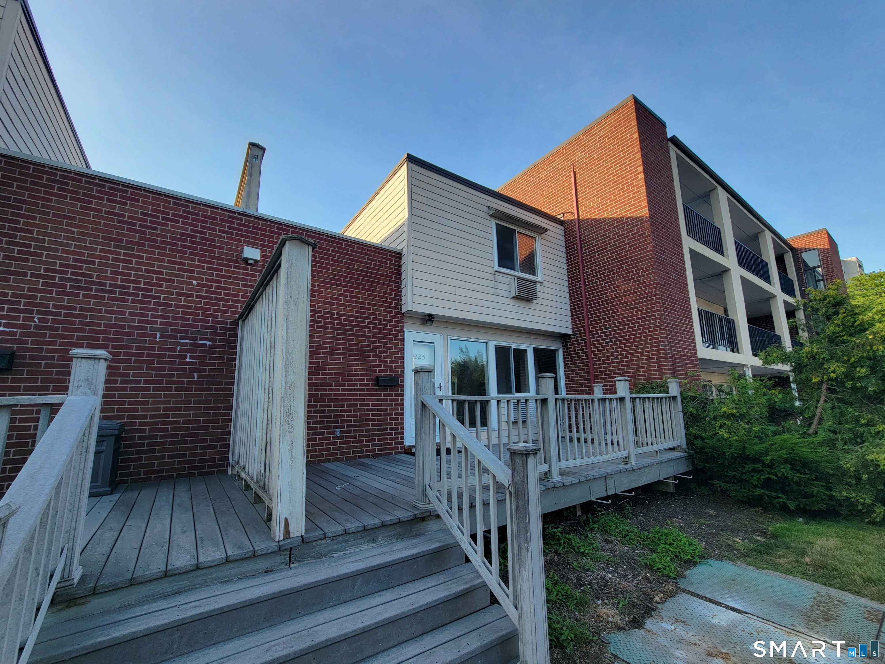 225 West Walk West Haven CT 06516