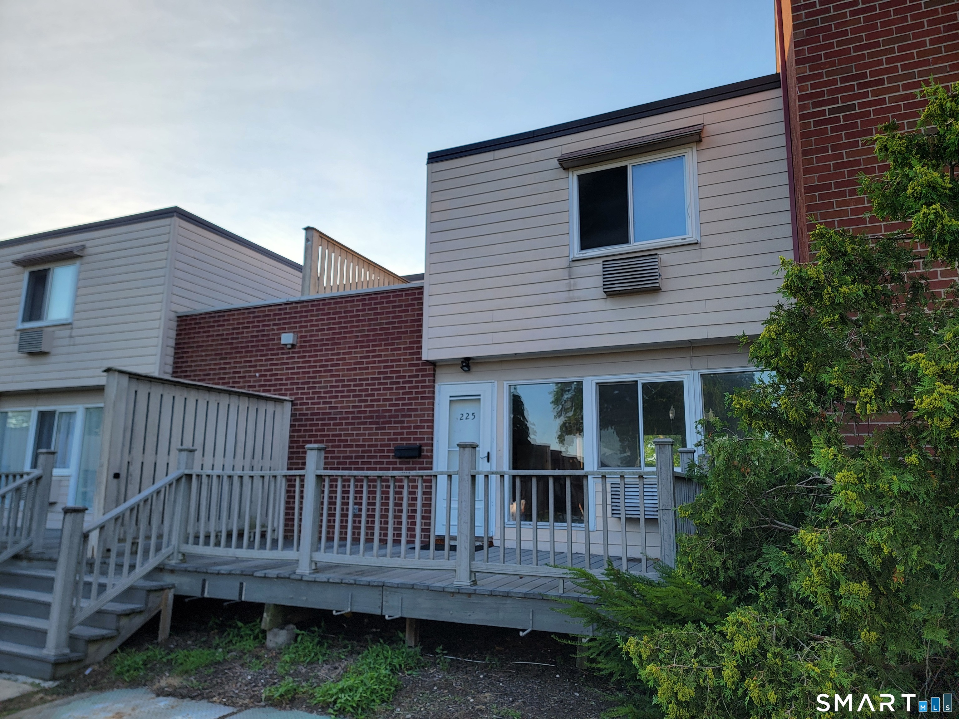 225 West Walk West Haven CT 06516