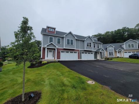 20 Lombard Circle North Haven CT 06473