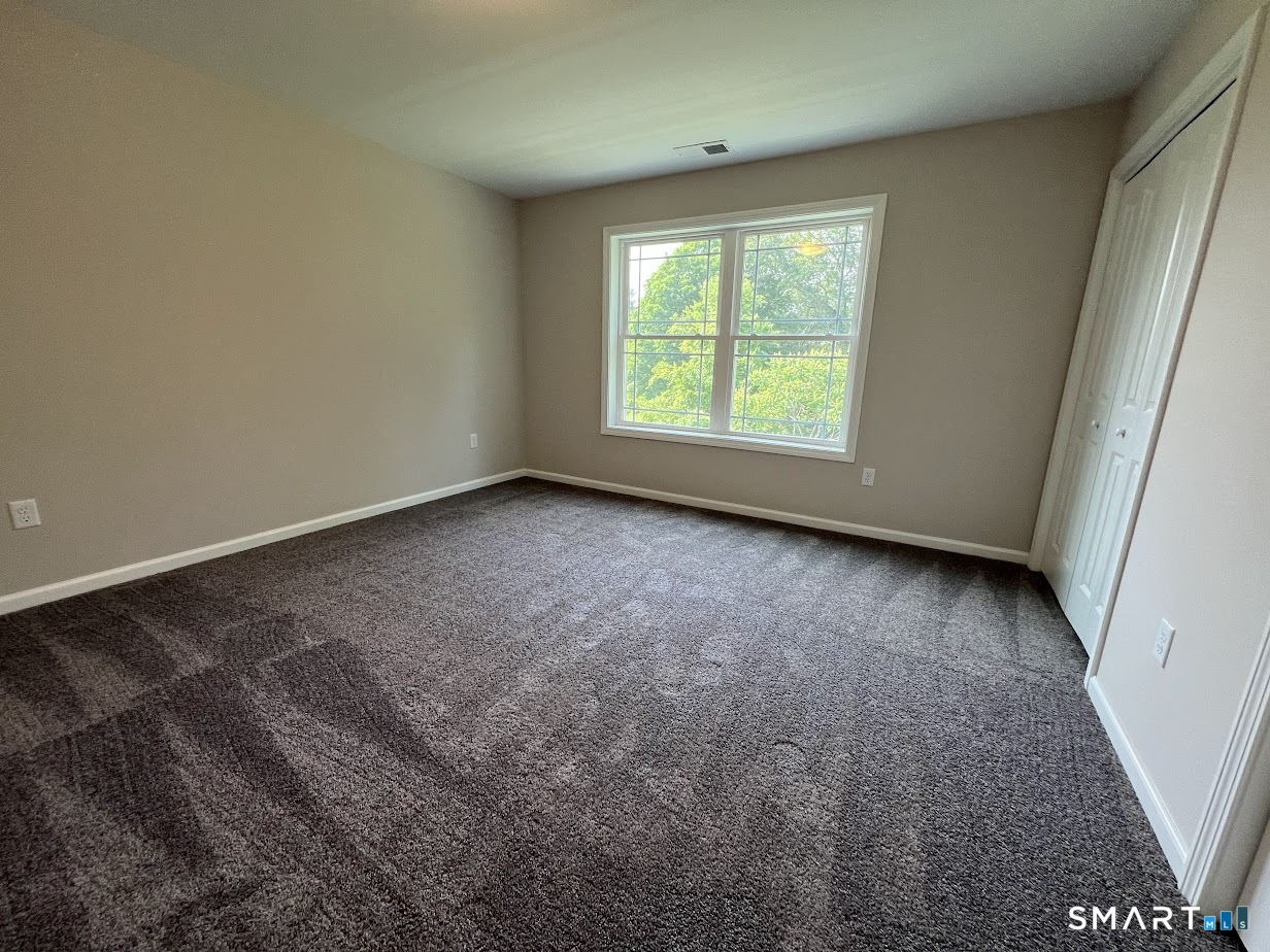 20 Lombard Circle North Haven CT 06473