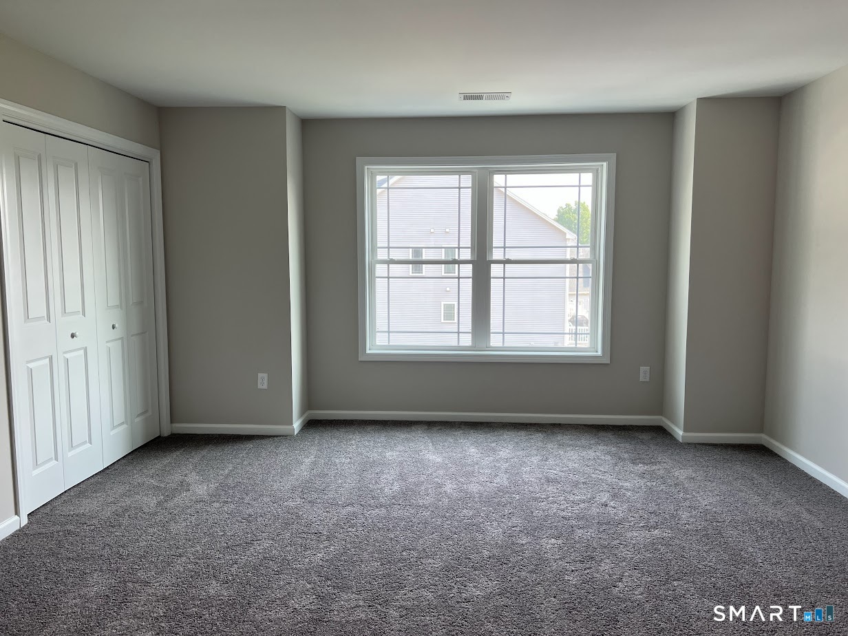 20 Lombard Circle North Haven CT 06473