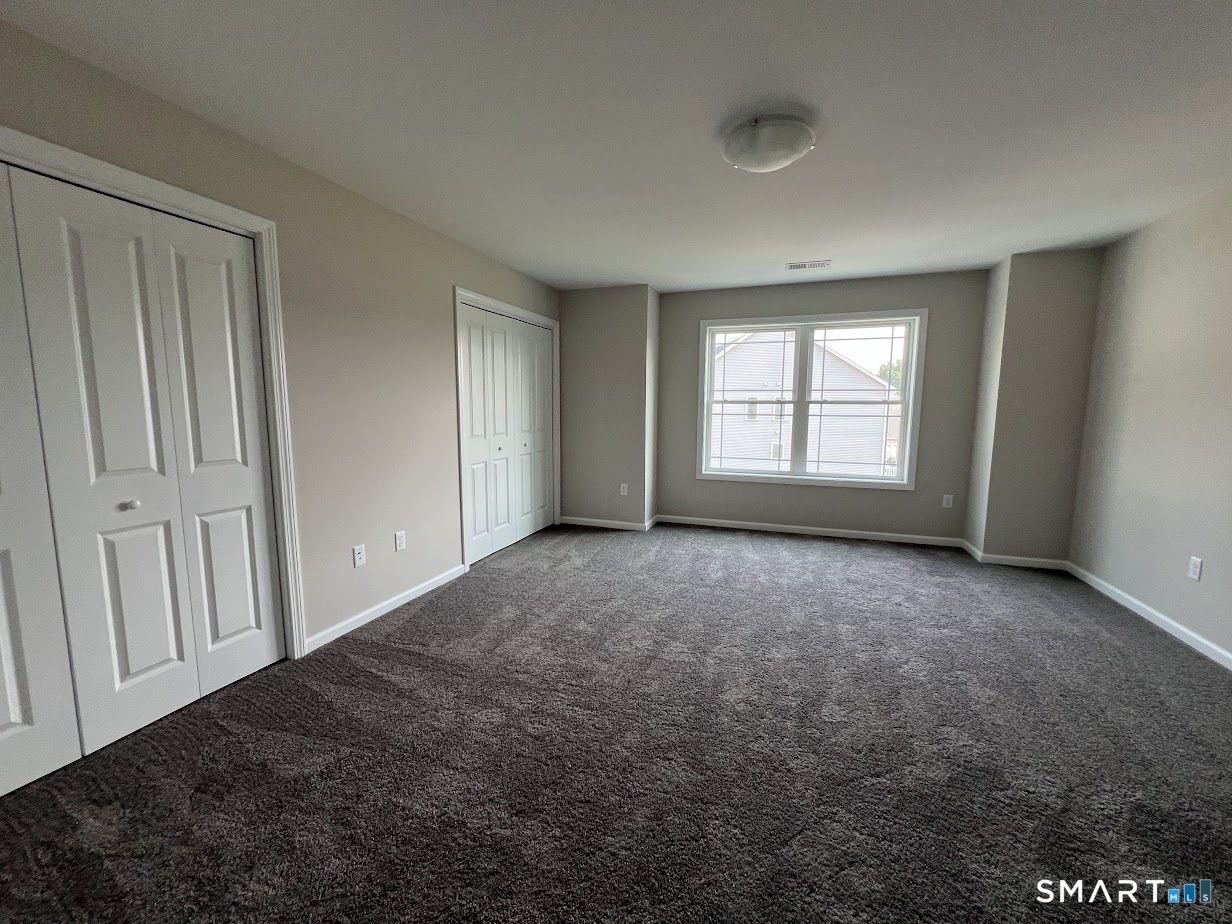 20 Lombard Circle North Haven CT 06473