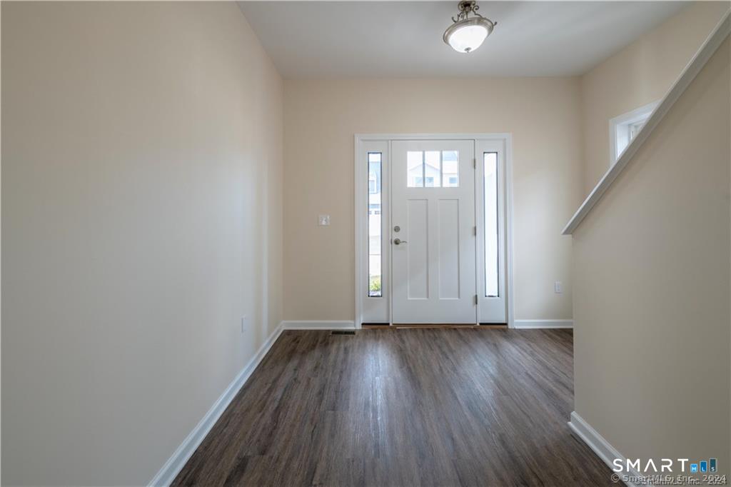 20 Lombard Circle North Haven CT 06473