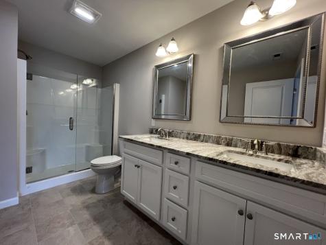 20 Lombard Circle North Haven CT 06473