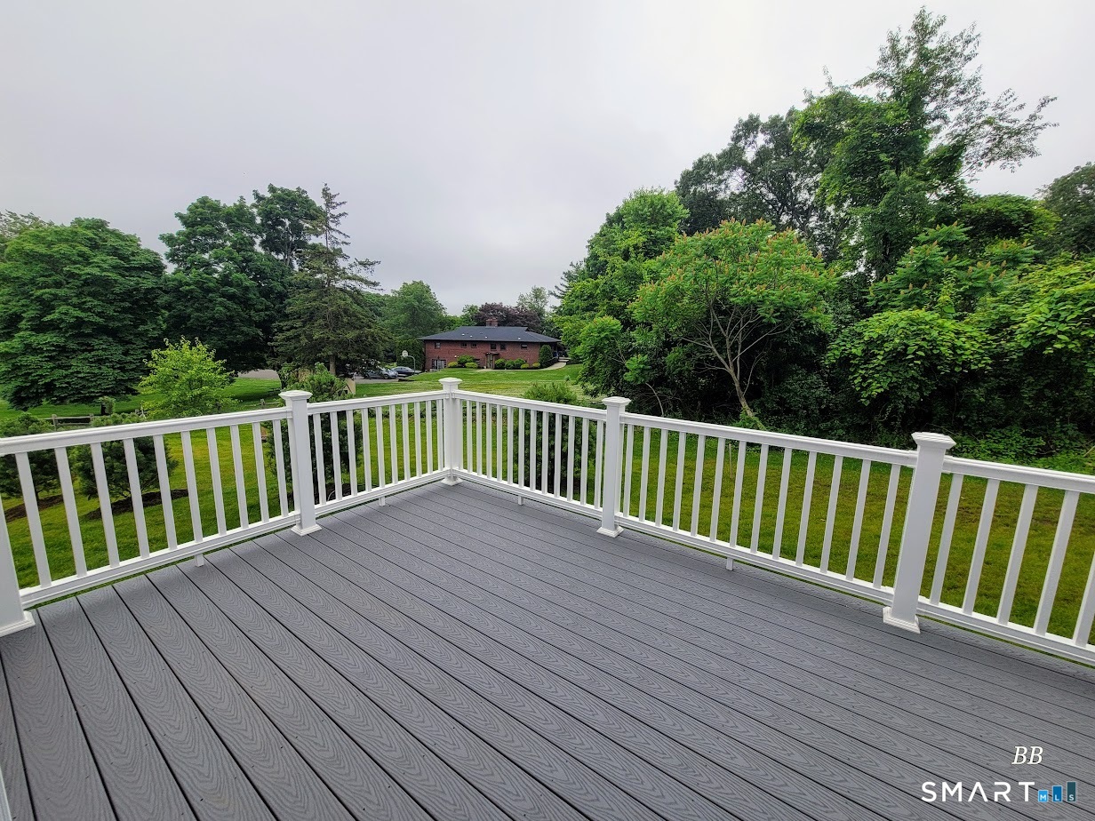 20 Lombard Circle North Haven CT 06473