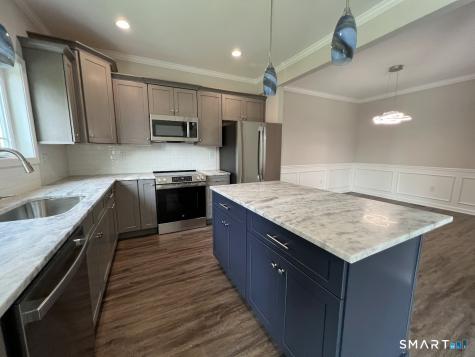 20 Lombard Circle North Haven CT 06473