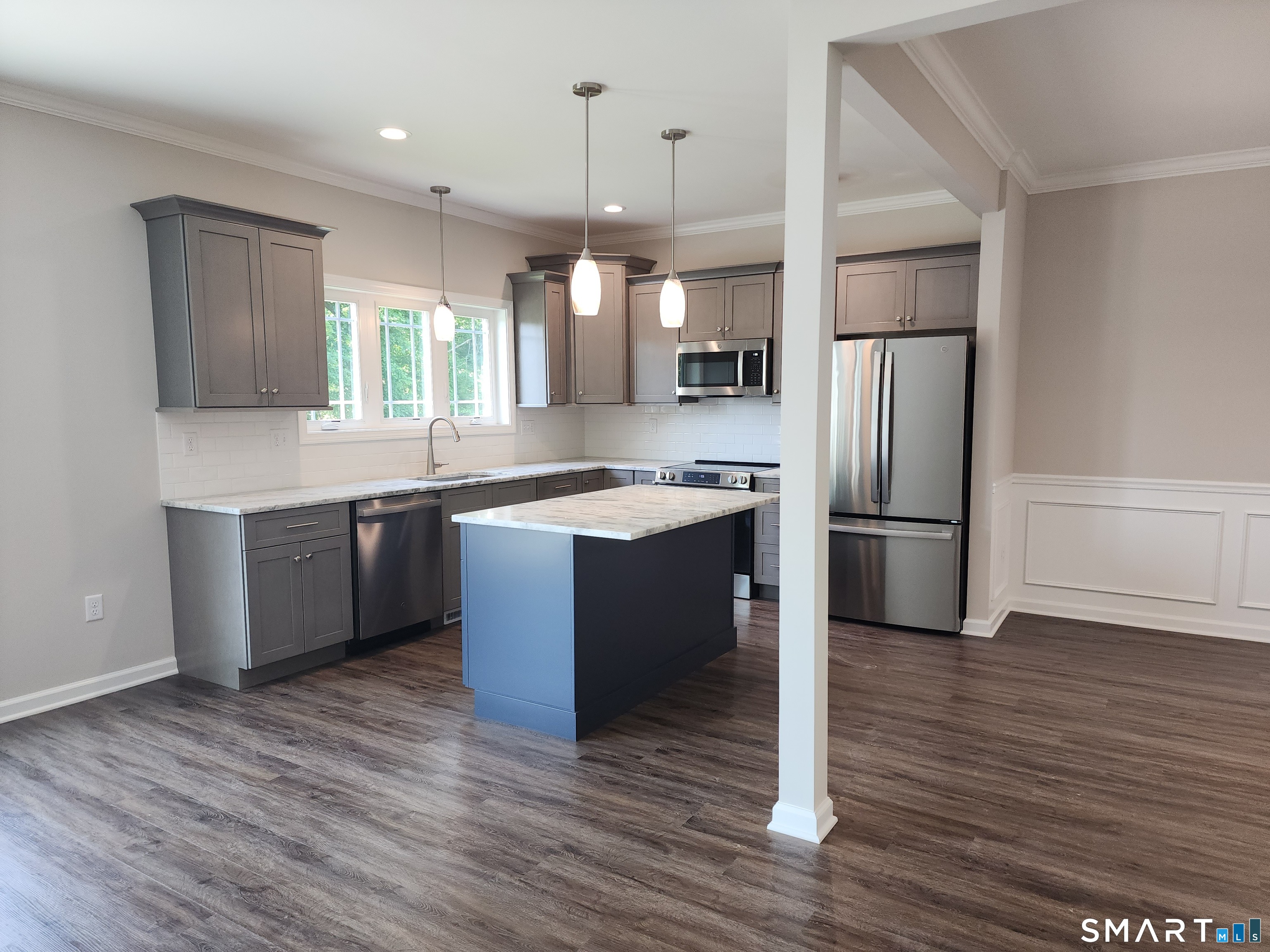 20 Lombard Circle North Haven CT 06473