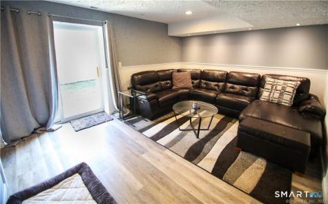 318 Sunrise Hill Lane Norwalk CT 06851
