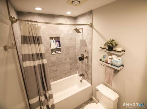 318 Sunrise Hill Lane Norwalk CT 06851