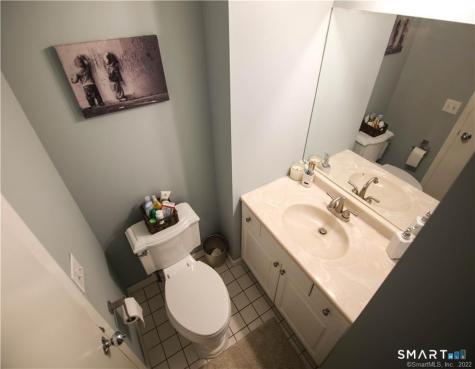 318 Sunrise Hill Lane Norwalk CT 06851