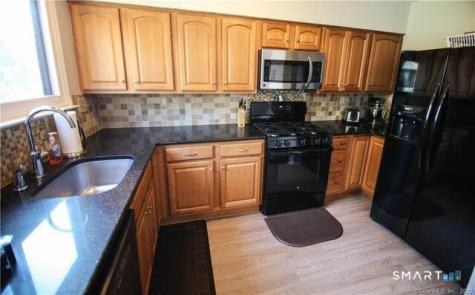 318 Sunrise Hill Lane Norwalk CT 06851