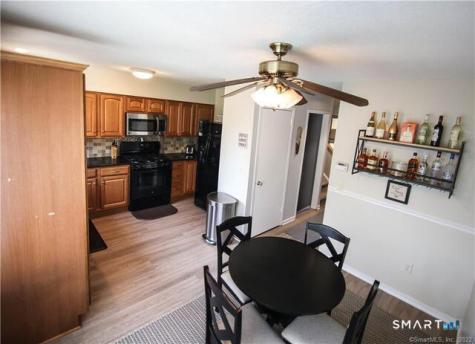 318 Sunrise Hill Lane Norwalk CT 06851