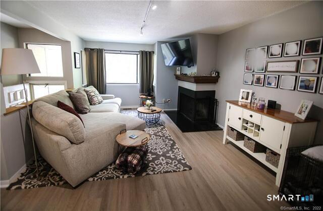318 Sunrise Hill Lane Norwalk CT 06851