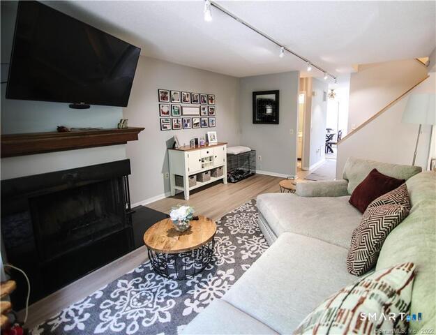 318 Sunrise Hill Lane Norwalk CT 06851