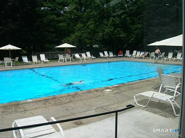 428 Heritage Village Southbury CT 06488