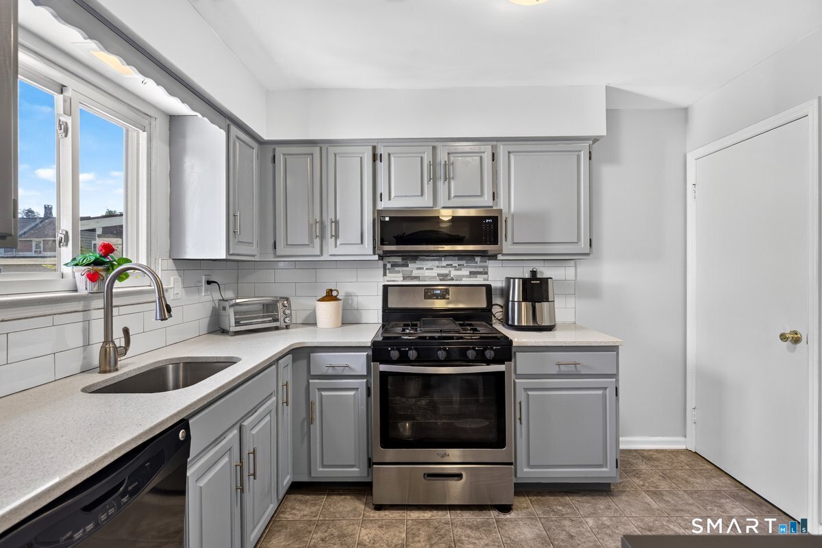 9 Edgewood Street Norwalk CT 06854