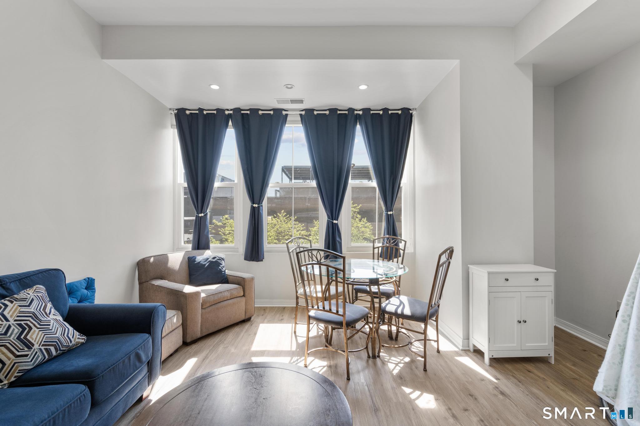 196 Crown Street New Haven CT 06511