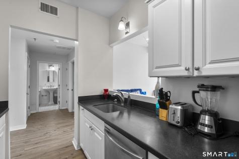 196 Crown Street New Haven CT 06511