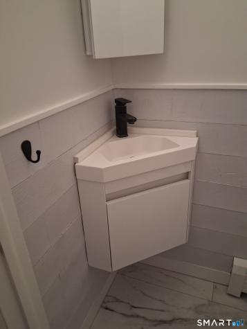 81 Worth Avenue Hamden CT 06518