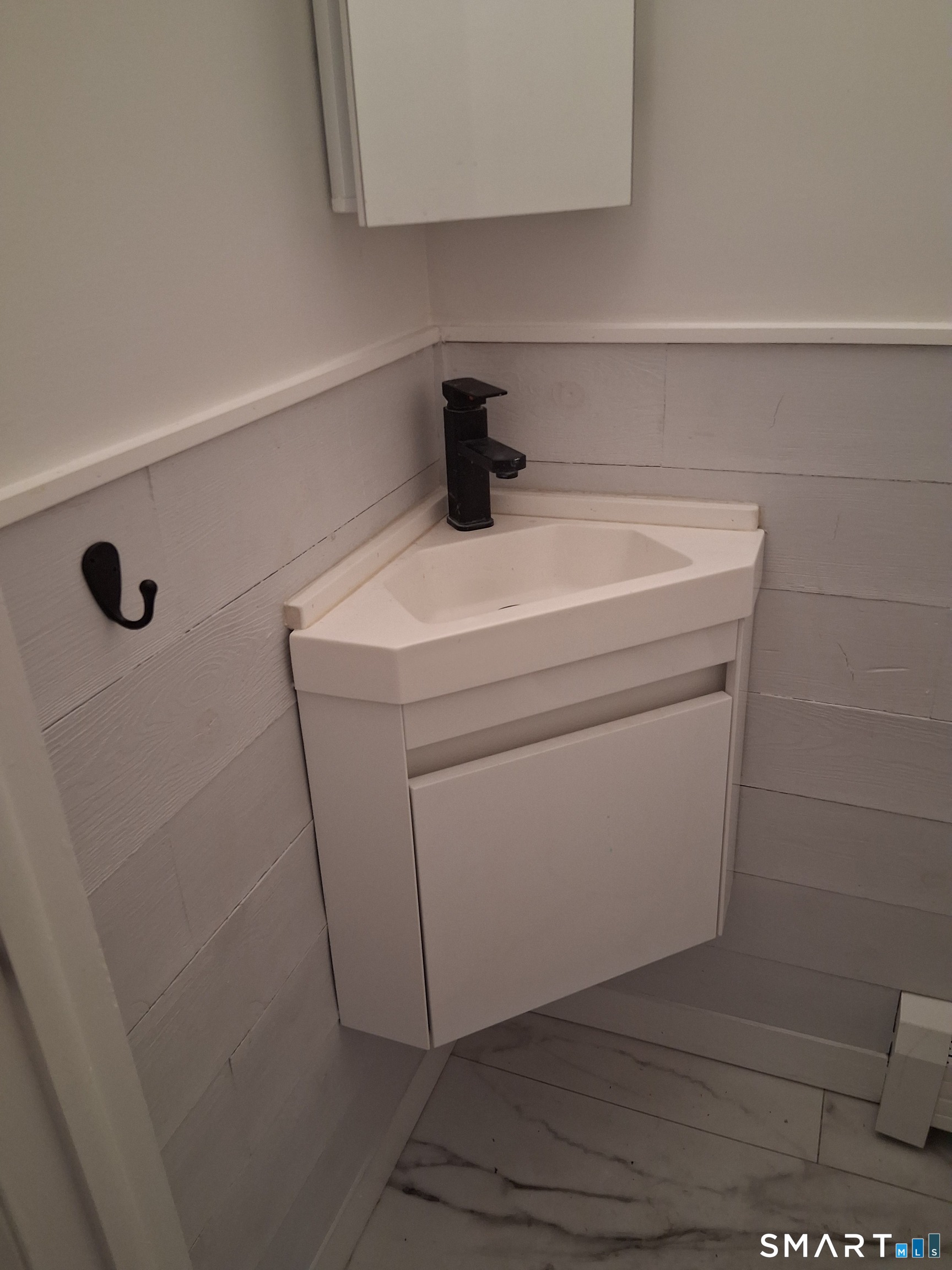 81 Worth Avenue Hamden CT 06518