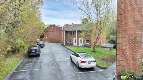 111 Niles Hill Road New London CT 06320