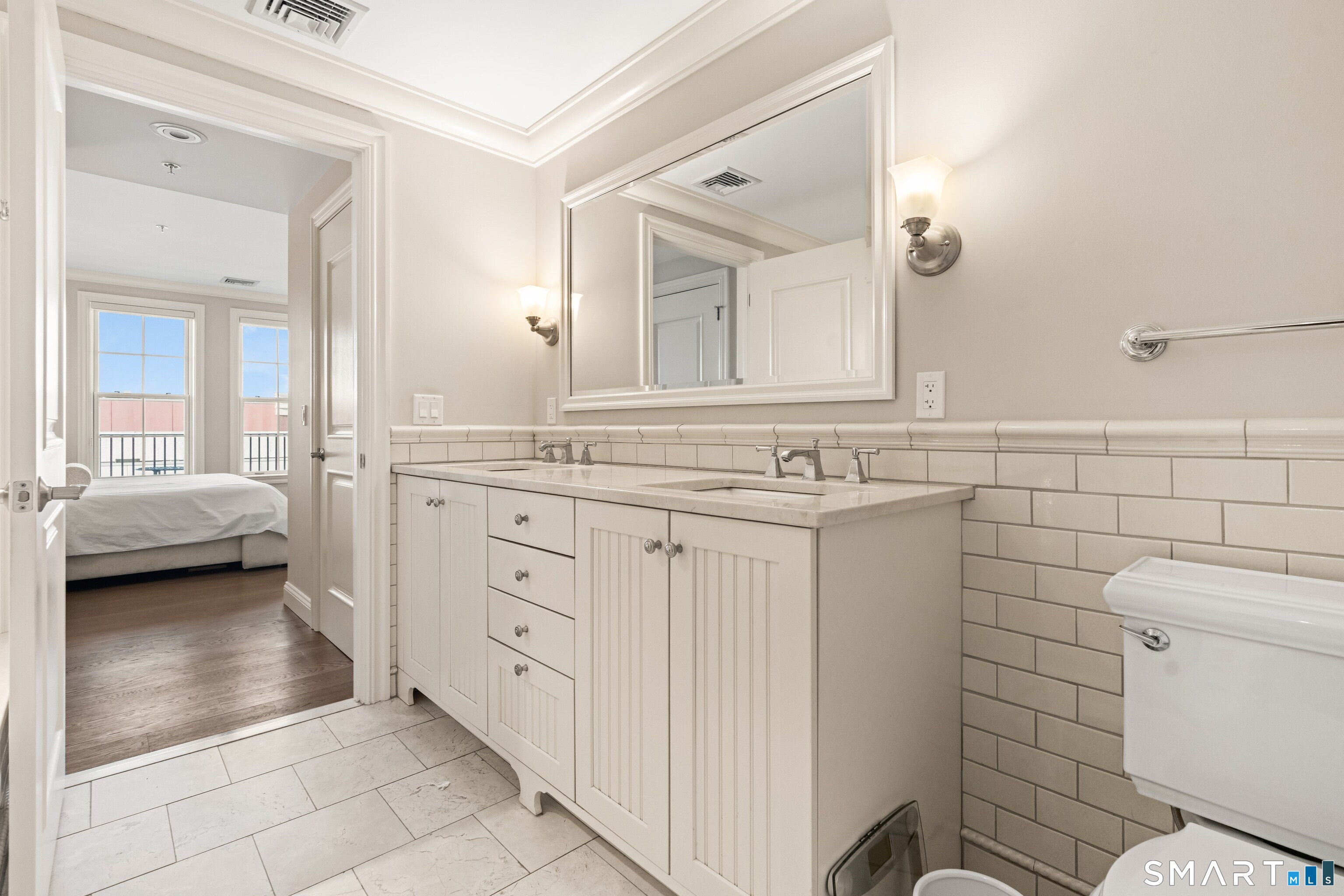 85 Memorial Road West Hartford CT 06107