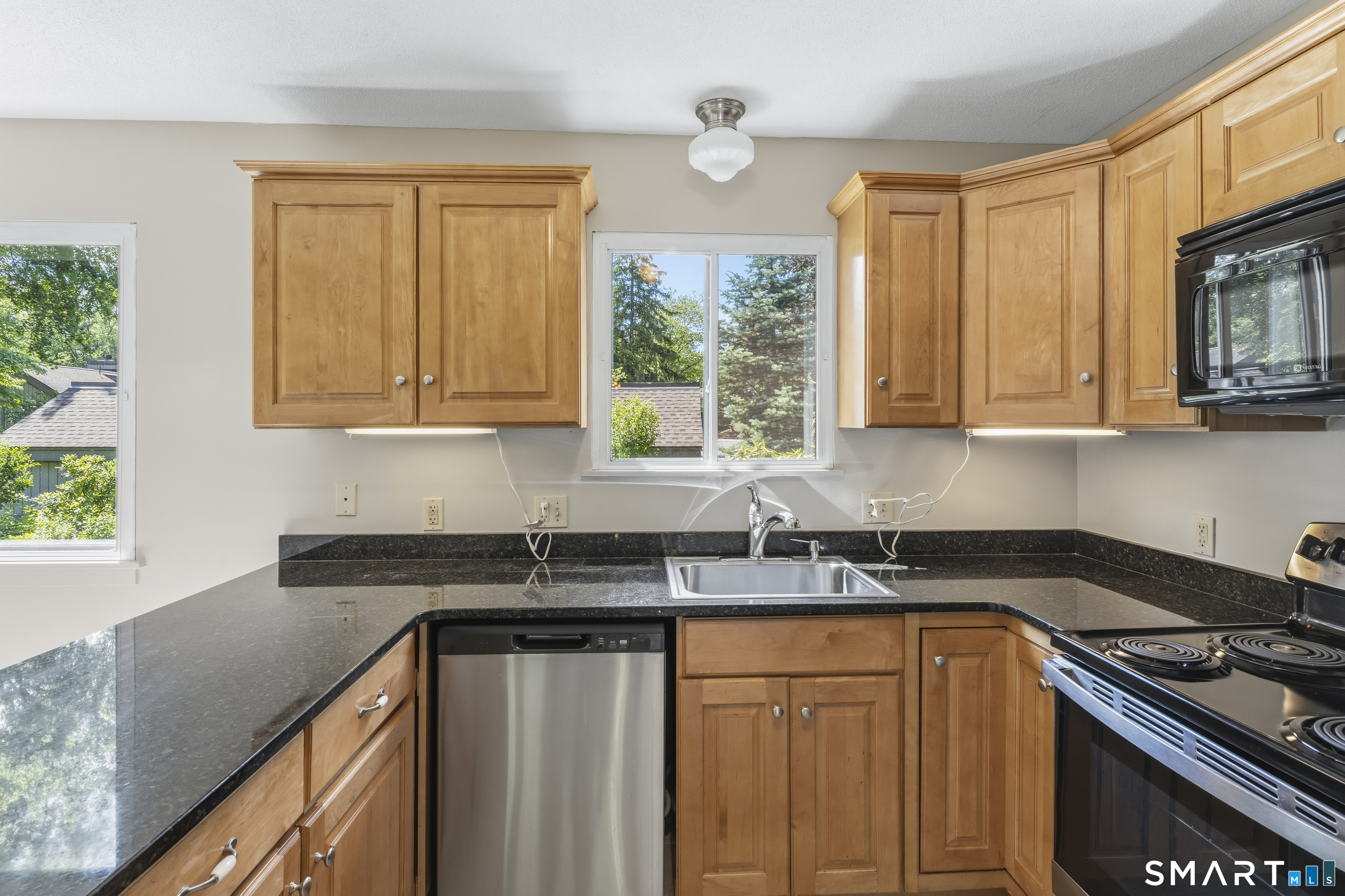471 Heritage Village Southbury CT 06488