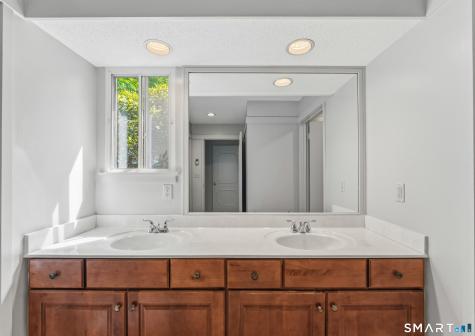 471 Heritage Village Southbury CT 06488