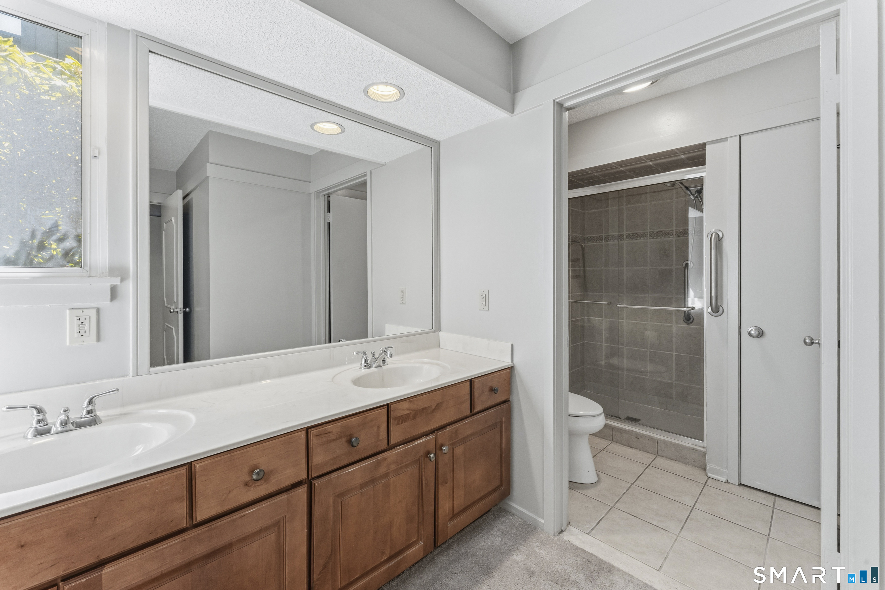 471 Heritage Village Southbury CT 06488
