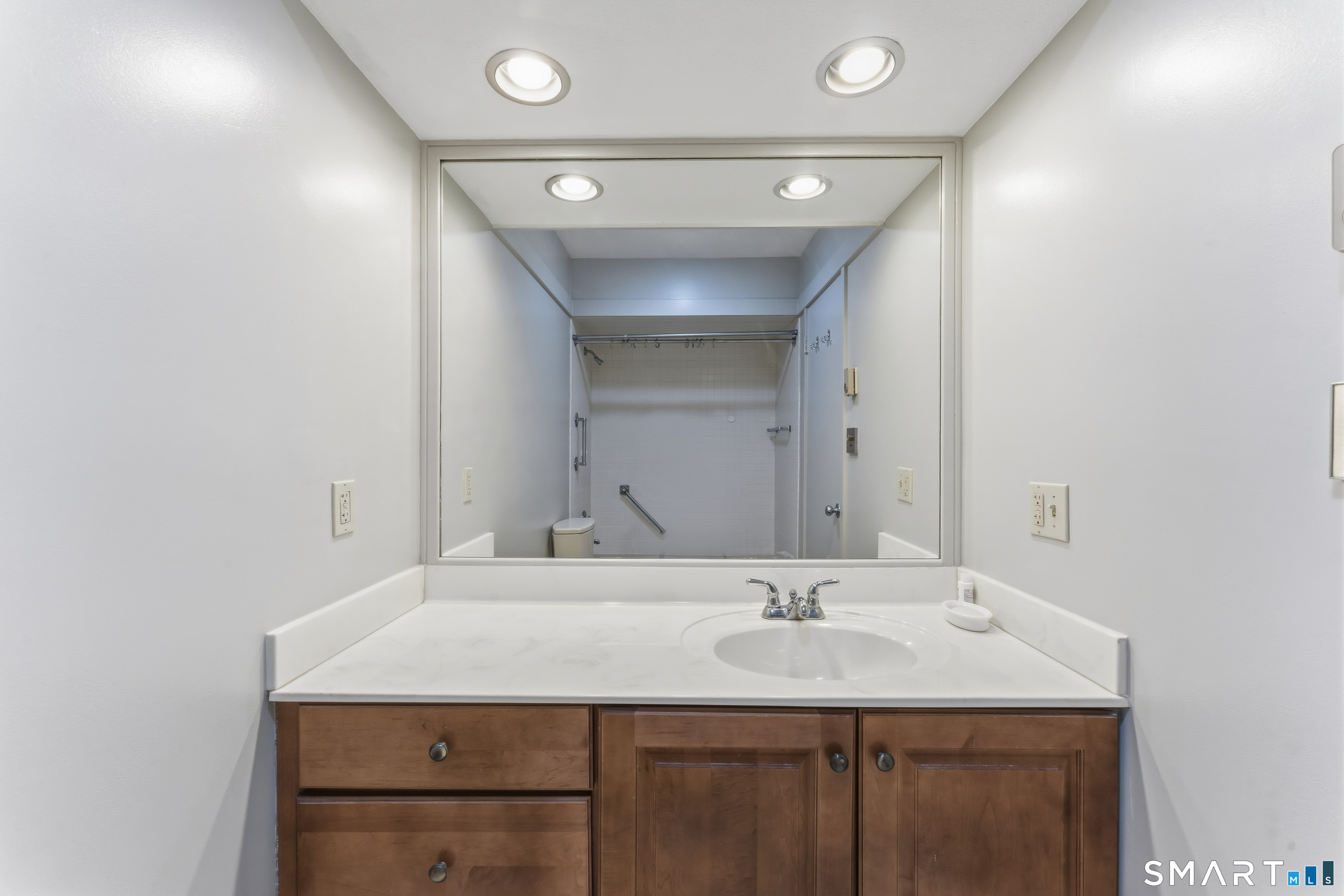 471 Heritage Village Southbury CT 06488