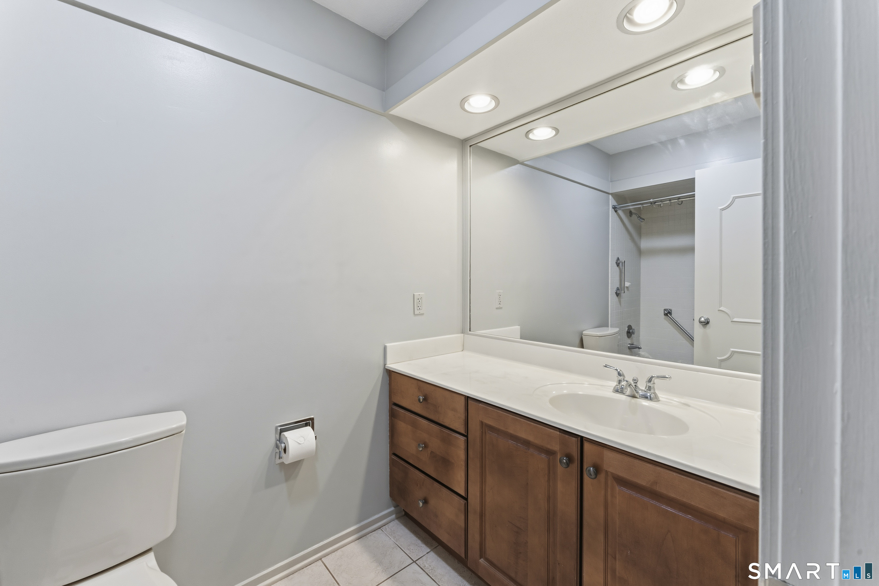 471 Heritage Village Southbury CT 06488