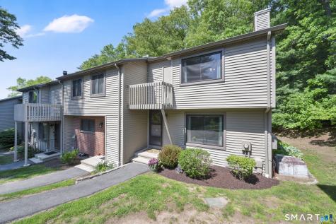 23 Conestoga Way Glastonbury CT 06033