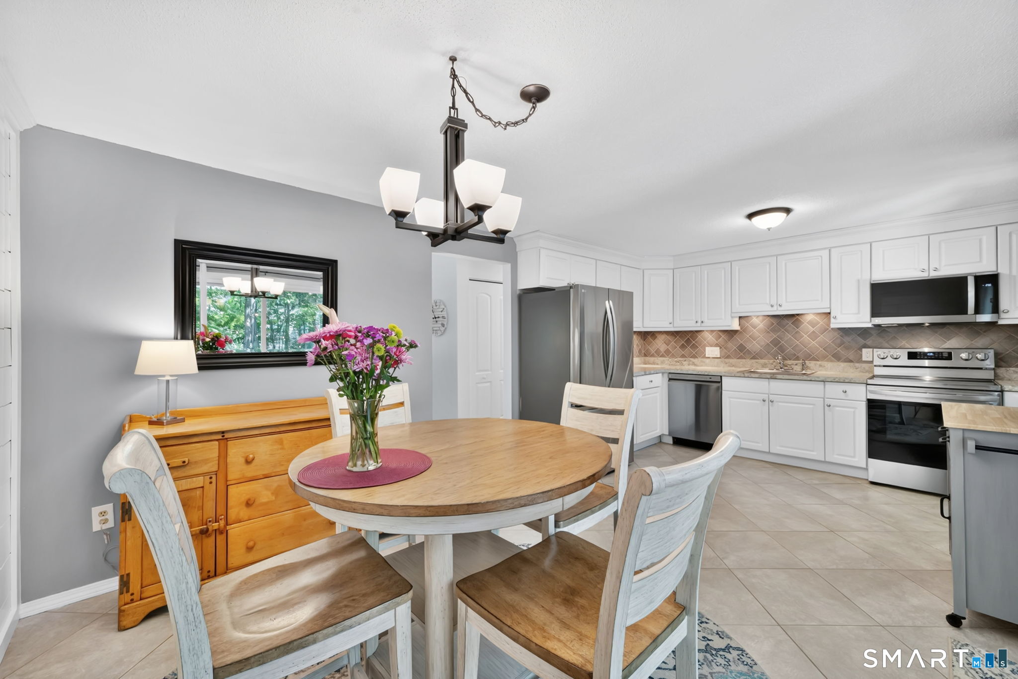 23 Conestoga Way Glastonbury CT 06033