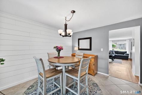 23 Conestoga Way Glastonbury CT 06033