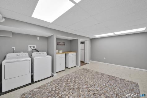 23 Conestoga Way Glastonbury CT 06033