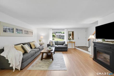 23 Conestoga Way Glastonbury CT 06033
