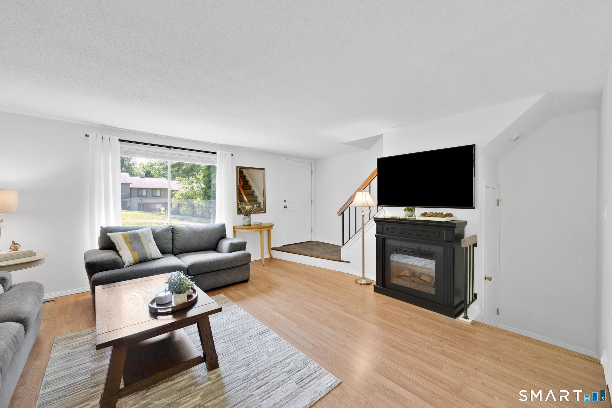 23 Conestoga Way Glastonbury CT 06033
