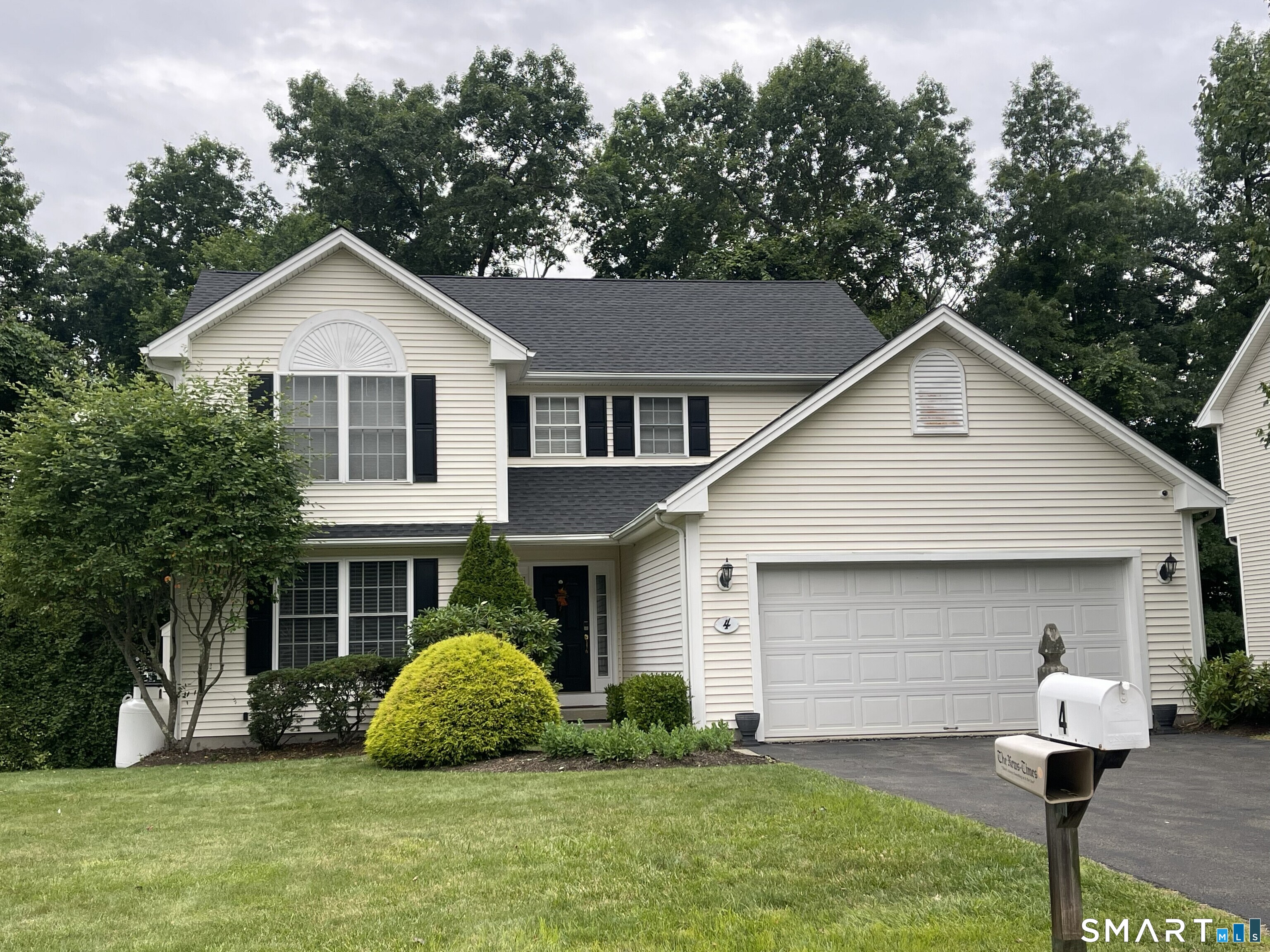 45 Pocono Lane Danbury CT 06810