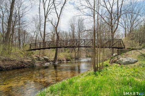 43 Village Walk Wilton CT 06897