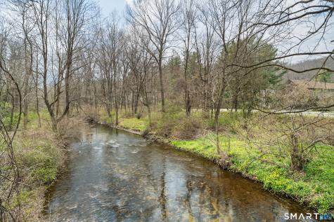 43 Village Walk Wilton CT 06897