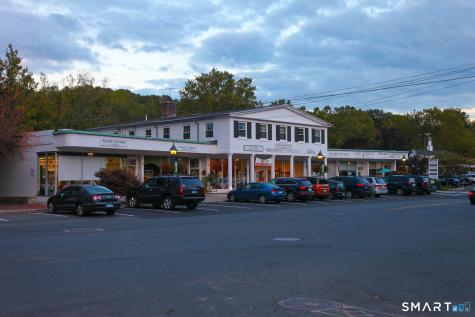 43 Village Walk Wilton CT 06897