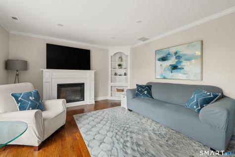 43 Village Walk Wilton CT 06897