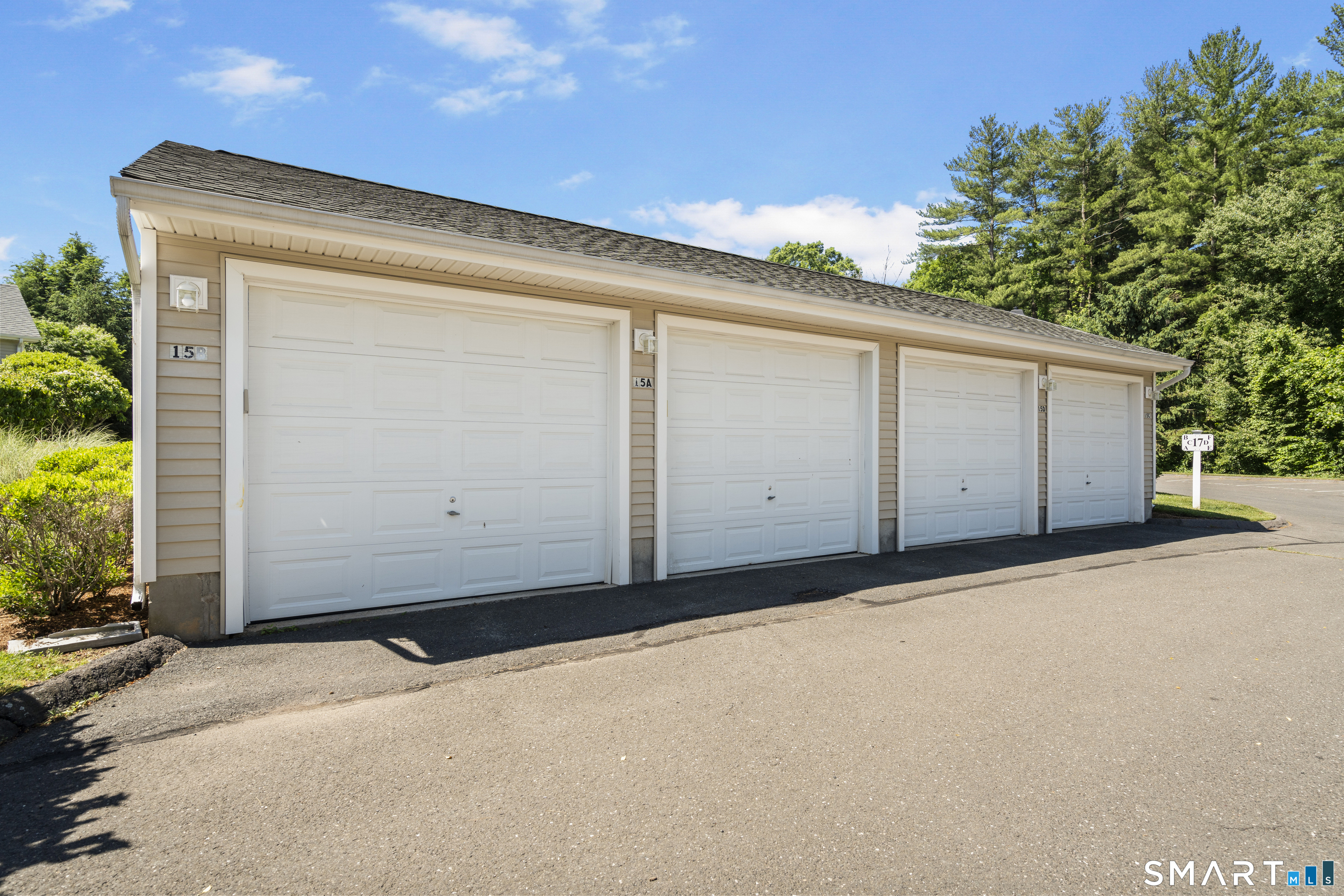 15 Reggie Way East Windsor CT 06016