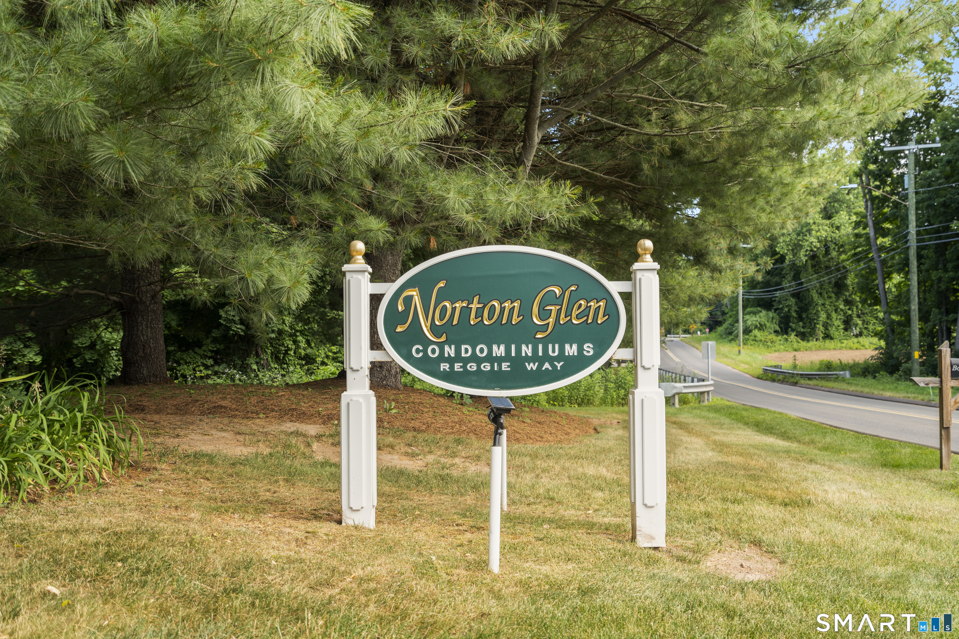 15 Reggie Way East Windsor CT 06016