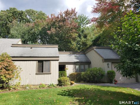 27 Heritage Crest Southbury CT 06488