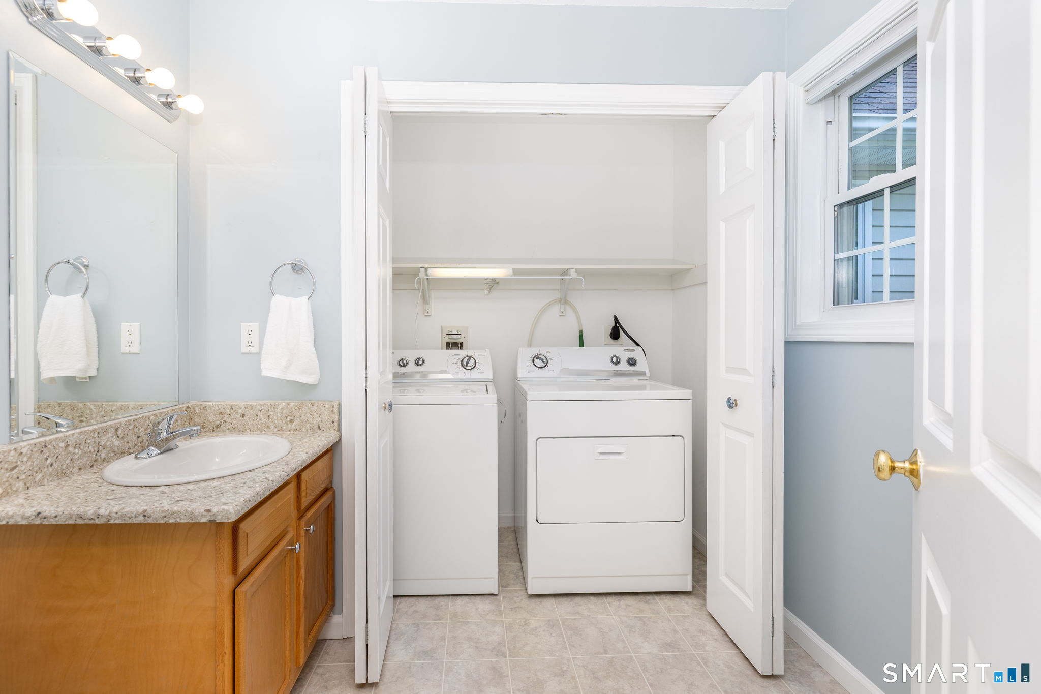 38 Joanne Drive East Hartford CT 06108