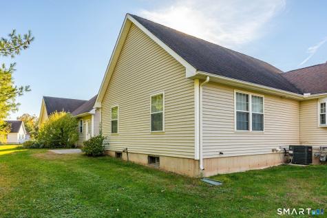 38 Joanne Drive East Hartford CT 06108