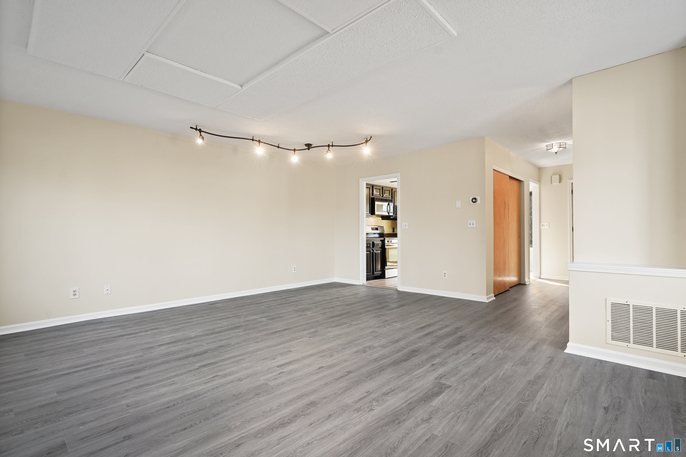 1611 Washington Boulevard Stamford CT 06902