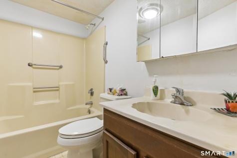 55 Thompson Street East Haven CT 06513