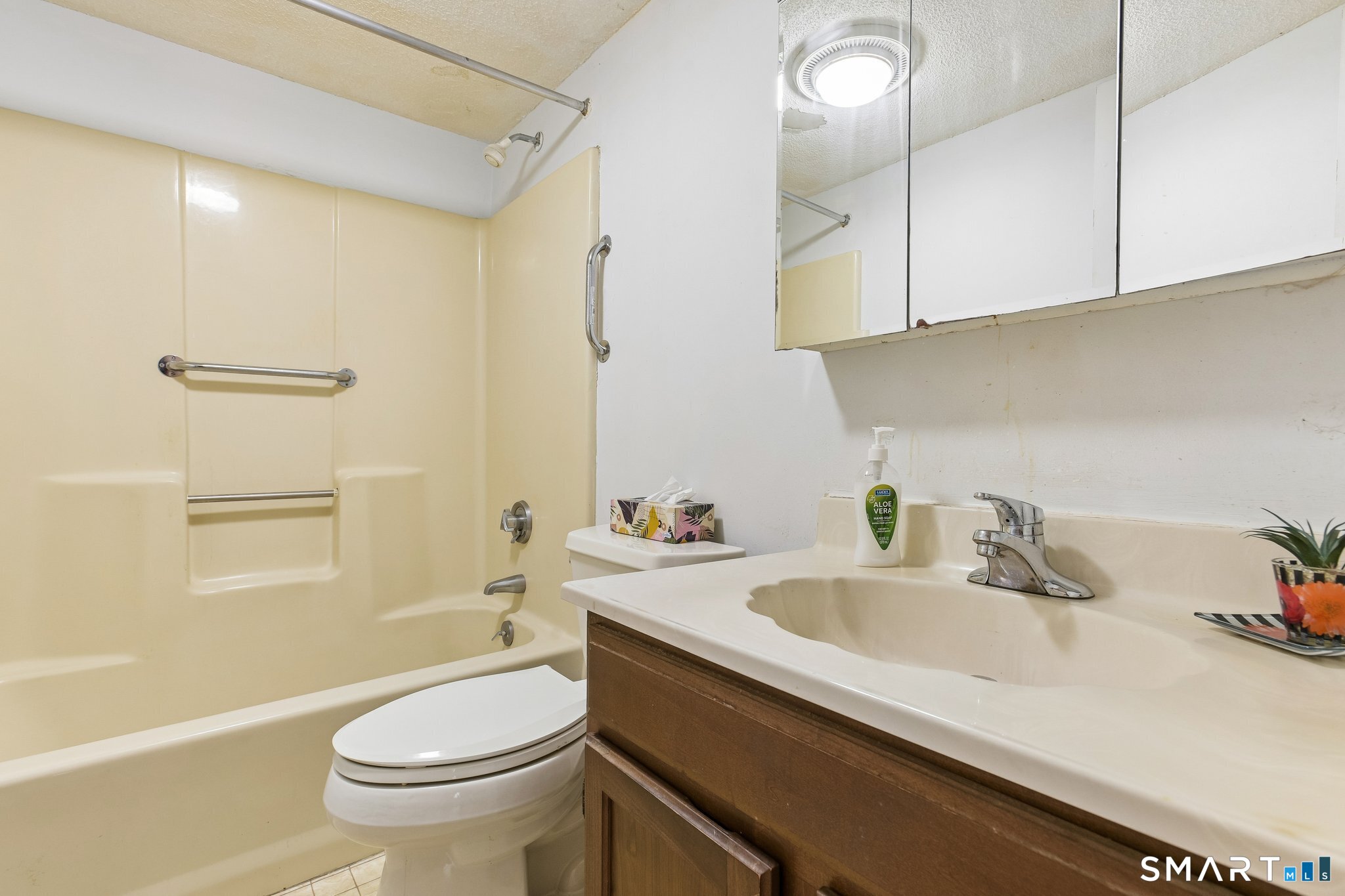 55 Thompson Street East Haven CT 06513
